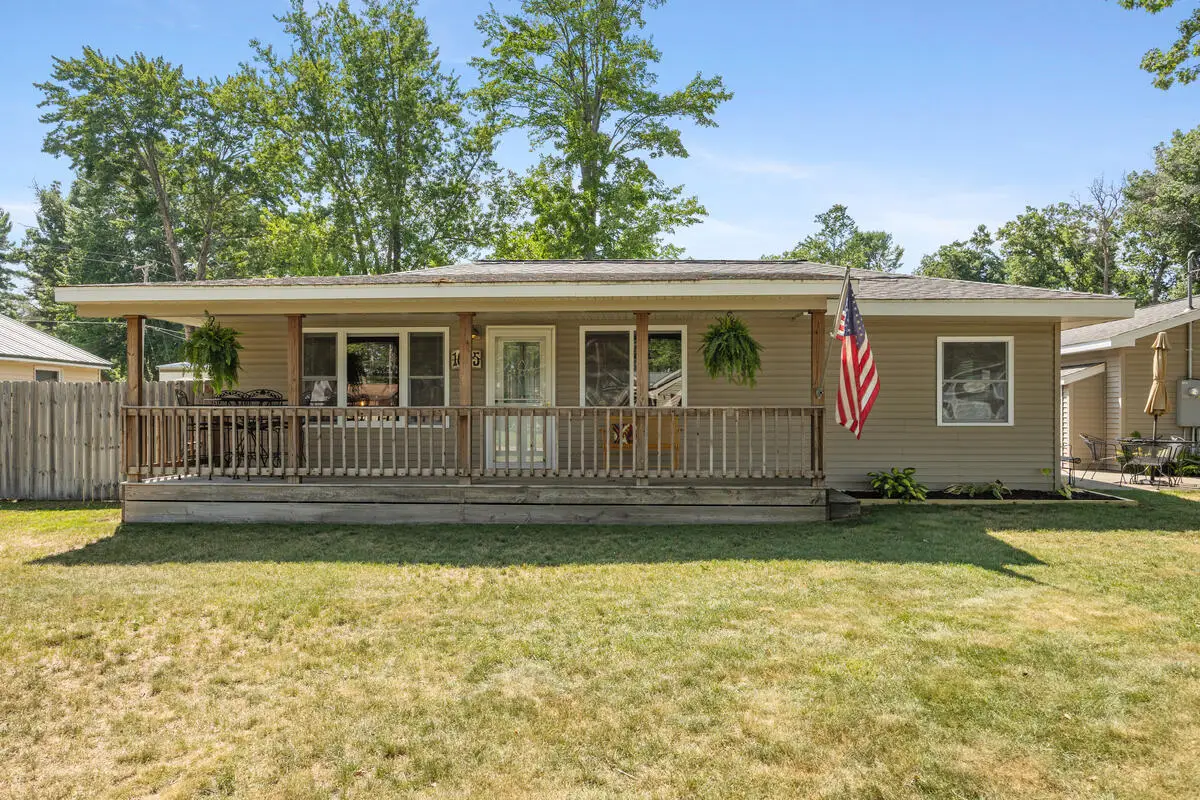 1655 S Camp Avenue, White Cloud, MI 49349 - #1