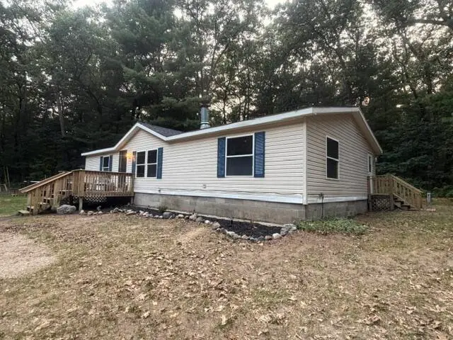2197 E Cedar Street, Newaygo, MI 49337 - #2