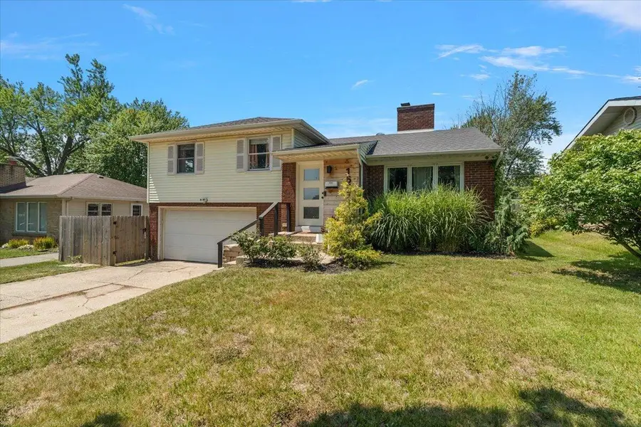 1555 Carlton Avenue Ne, Grand Rapids, MI 49505 - #3