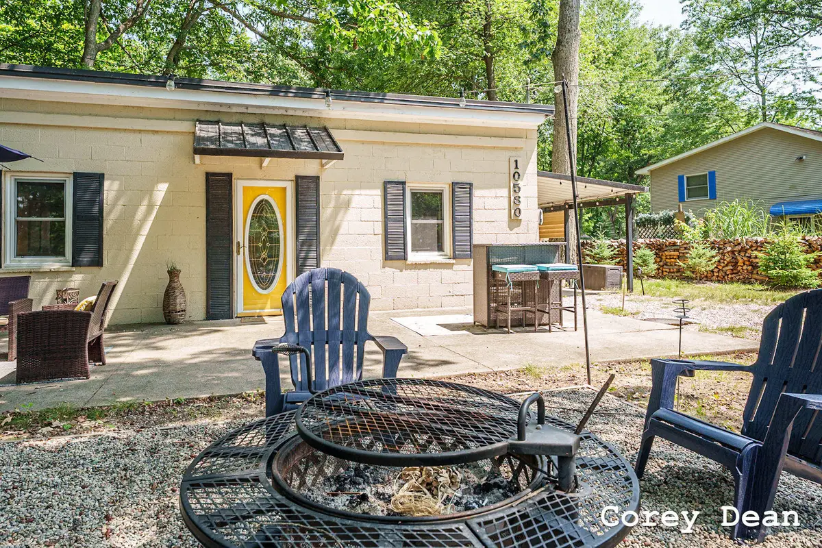 10580 Round Lake Drive, Mecosta, MI 49332 - #1