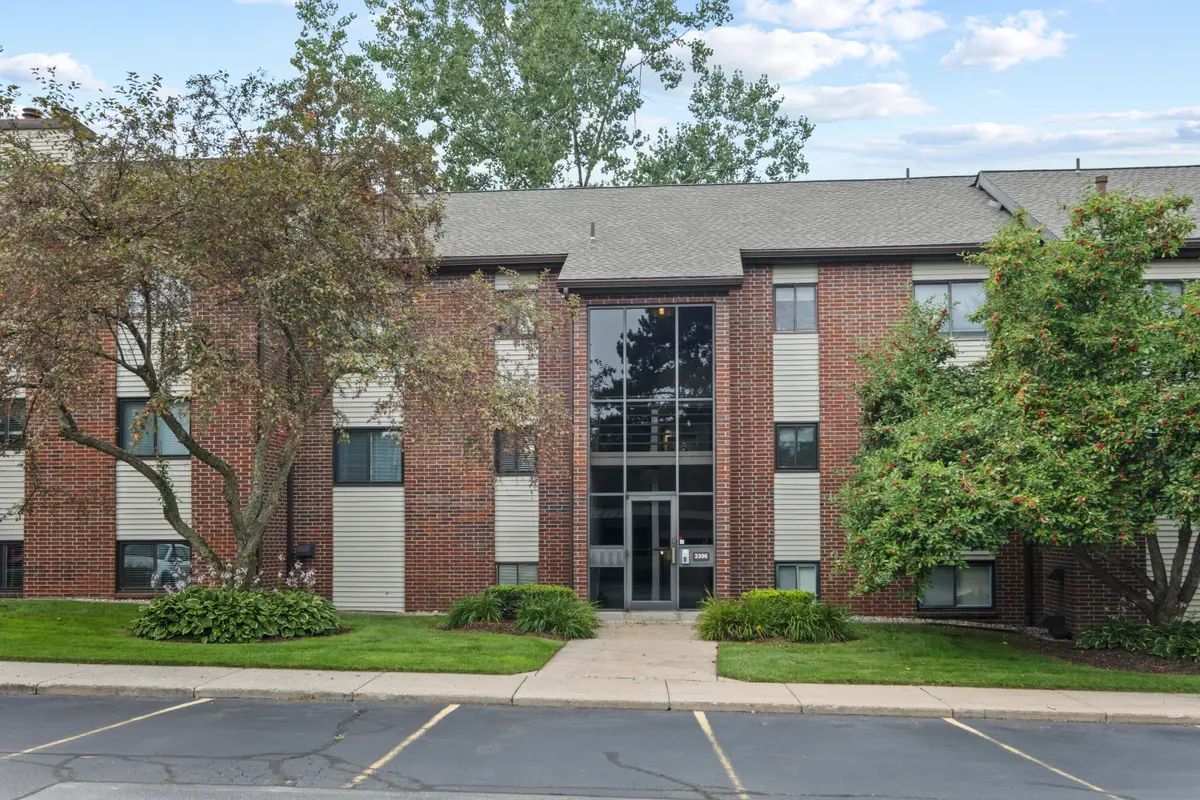 3396 Devonwood Hills Ne #C, Grand Rapids, MI 49525 - #1