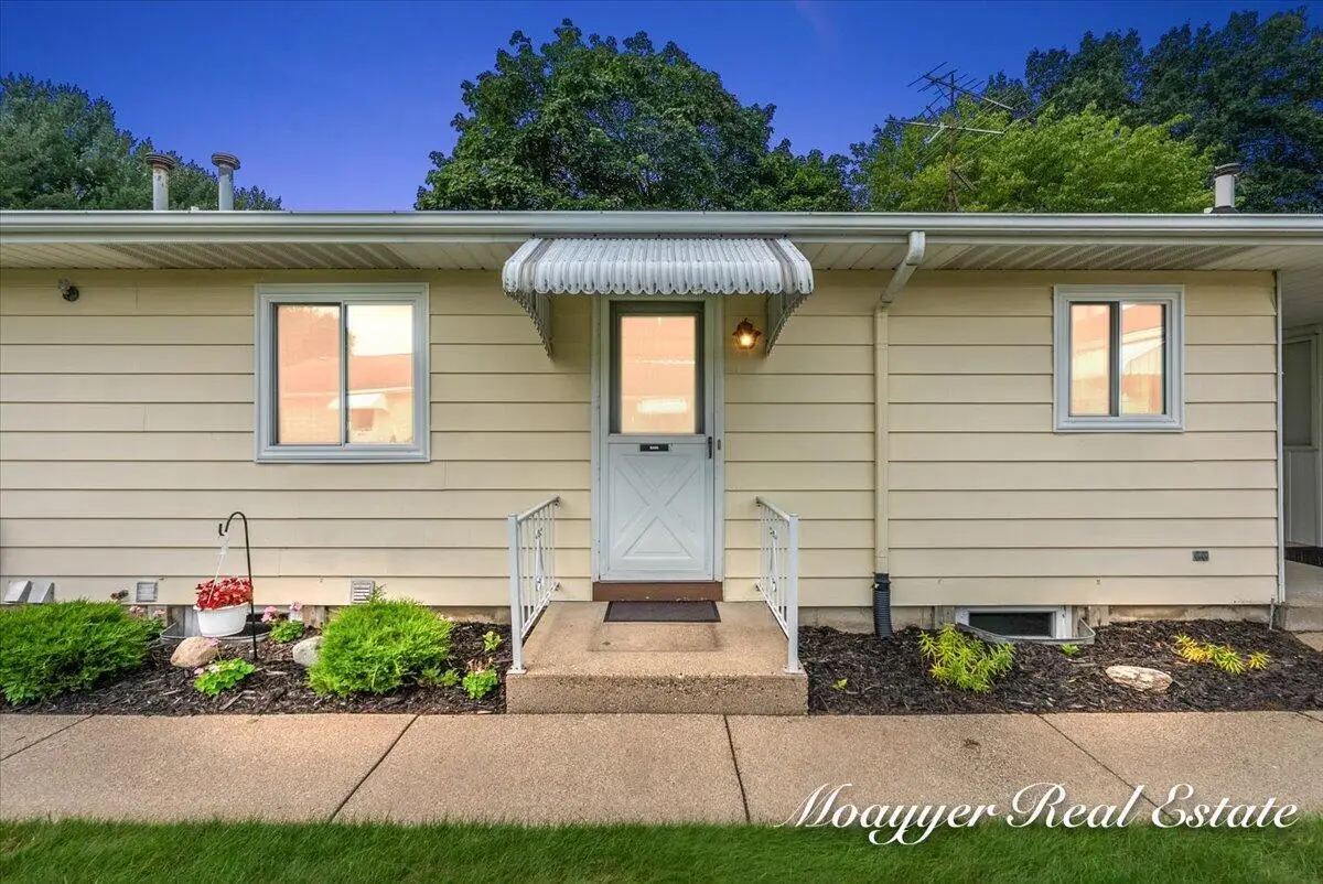 5895 Leisure South Drive Se, Grand Rapids, MI 49548 - #1