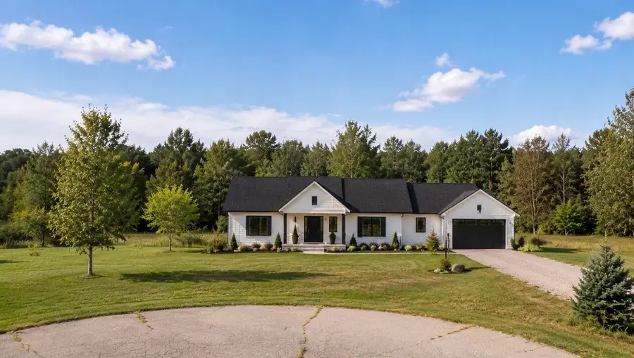 000 Nylen Dr, Grass Lake, MI 49240 - #3