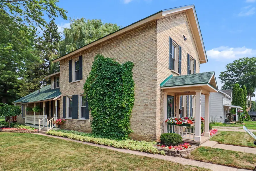 136 W Church Avenue, Reed City, MI 49677 - #2
