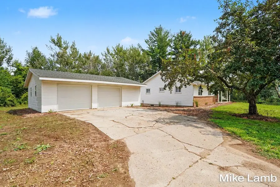17646 Hall Road, Casnovia, MI 49318 - #3