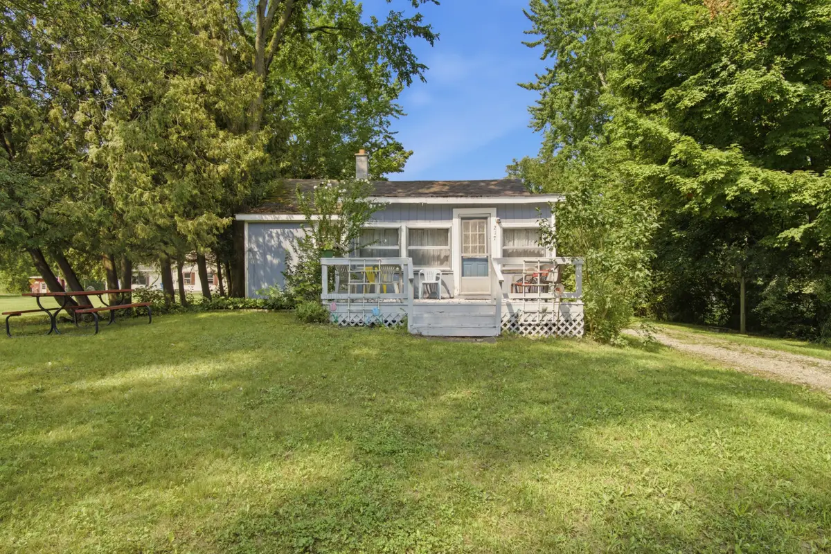 217 N Muencher Street, Howard City, MI 49329 - #1