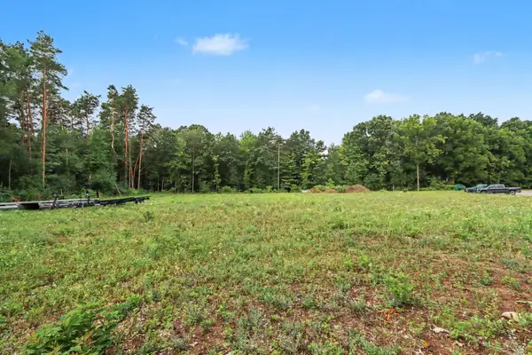 2678 S Patterson Road, Wayland, MI 49348