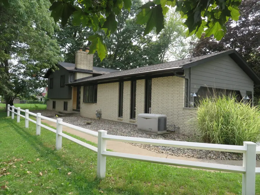 5591 Wing Avenue Se, Kentwood, MI 49512 - #2