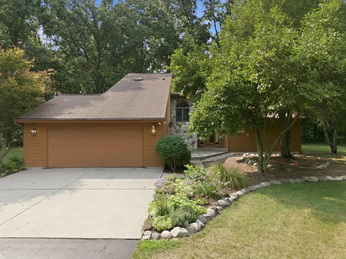9890 W Q Avenue, Mattawan, MI 49071 - #1