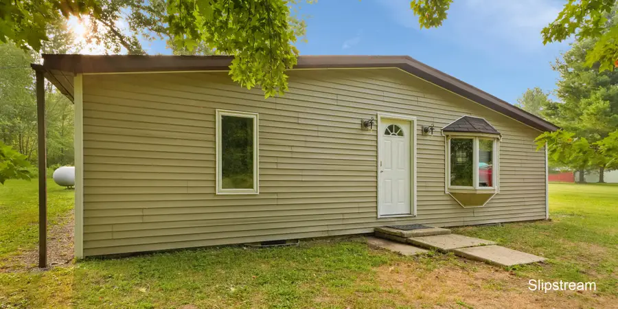 1401 S Miner Road, Crystal, MI 48818 - #3