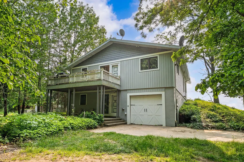 1140 Edgewater Terrace, South Haven, MI 49090 - #1
