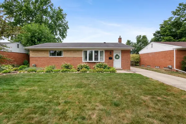 14587 Blue Skies Street, Livonia, MI 48154