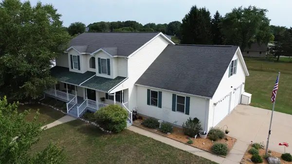 1106 S Bundy Drive, Lake Isabella, MI 48893