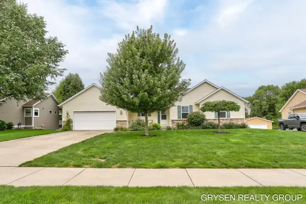 7483 Medinah Drive, Hudsonville, MI 49426