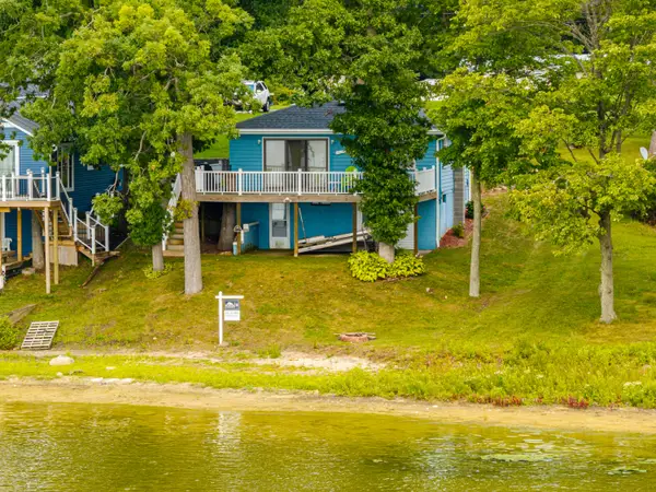 16215 Bass Lake Avenue, Gowen, MI 49326