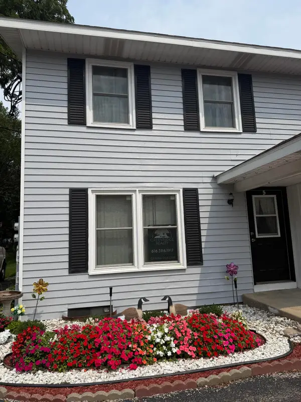 199 E 34th Street #5, Holland, MI 49423