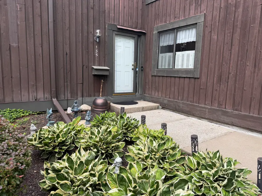 135 Balmoral Court, Kalamazoo, MI 49006 - #2