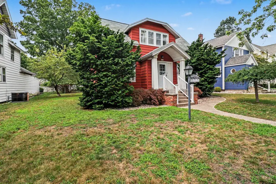 311 N James Street, Ludington, MI 49431 - #2