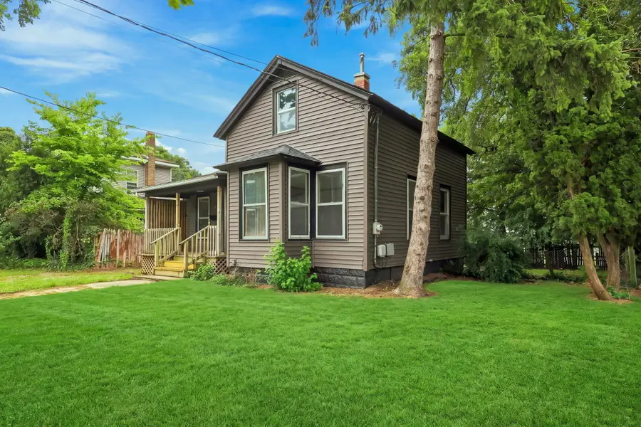 316 E Division Street, Dowagiac, MI 49047 - #3