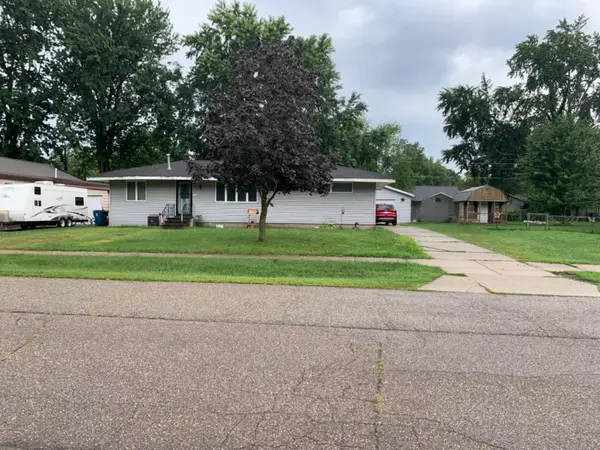 447 Riverside Drive, Watervliet, MI 49098