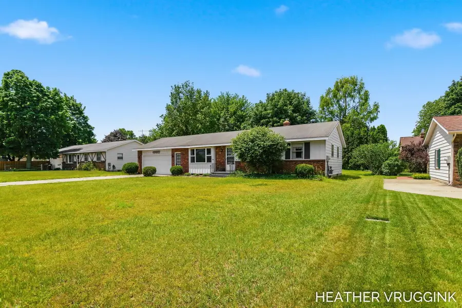 7917 Birchwood Avenue, Jenison, MI 49428 - #3