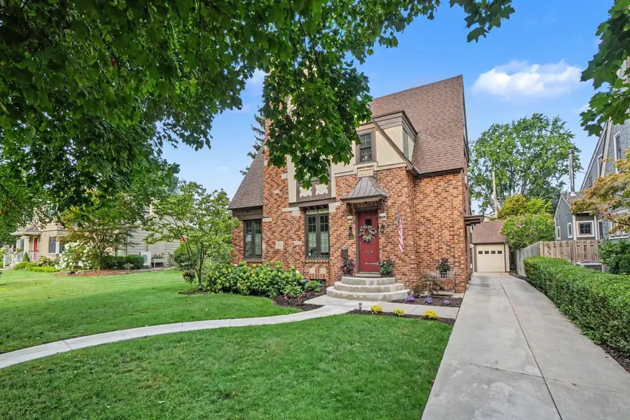 566 Lawndale Court, Holland, MI 49423 - #3