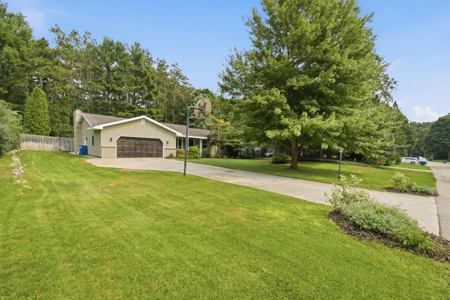 13172 Sikkema Drive, Grand Haven, MI 49417 - #2