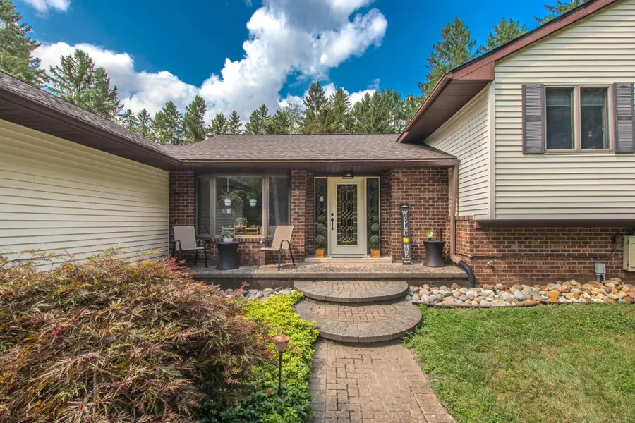 12575 Green Tree Trail, South Lyon, MI 48178 - #2