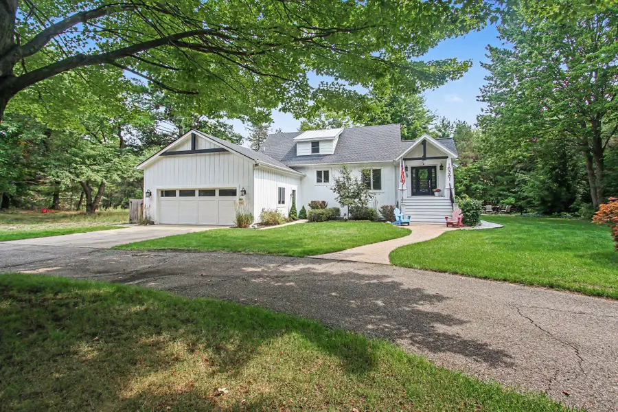 16381 Greenly Street, Holland, MI 49424 - #3