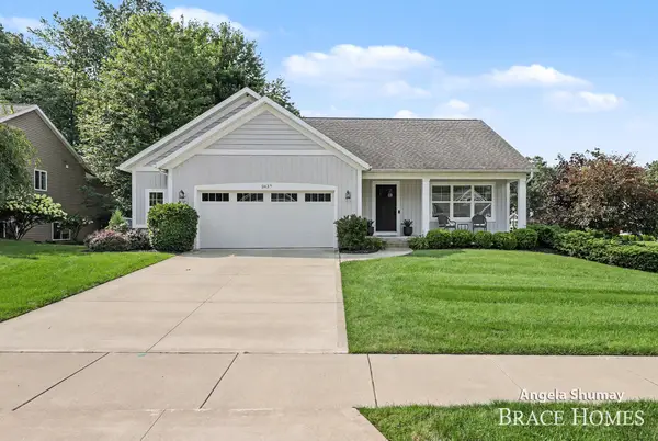 2637 Stockwood Drive Ne, Grand Rapids, MI 49505
