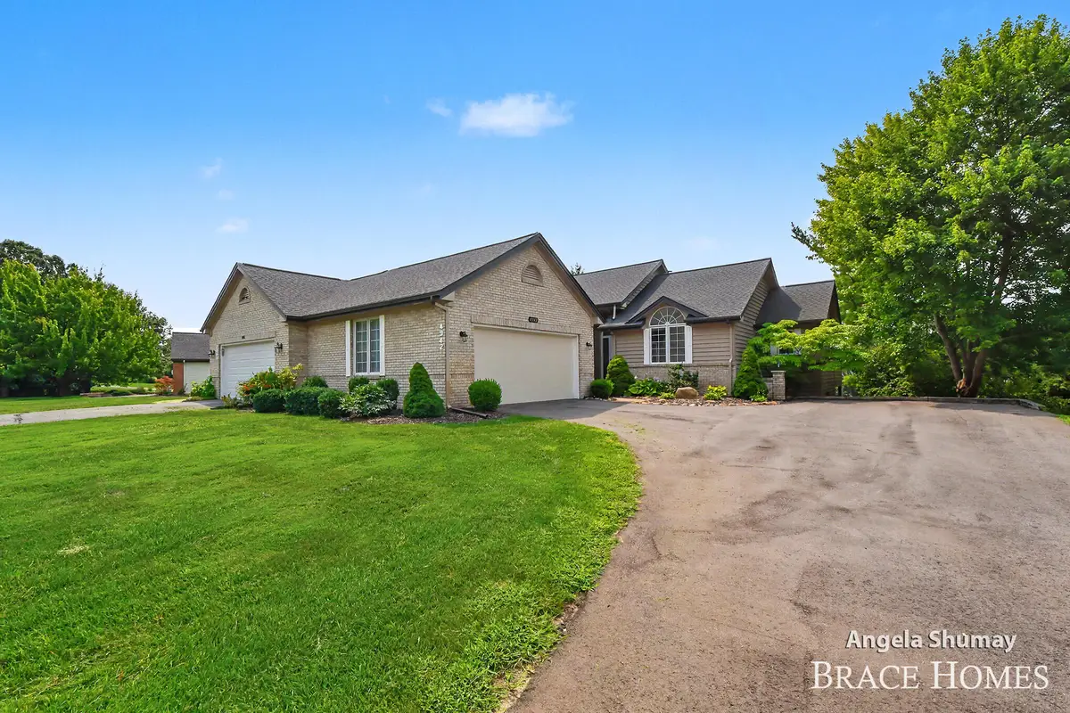 4942 N Quail Crest Drive Se, Grand Rapids, MI 49546 - #1