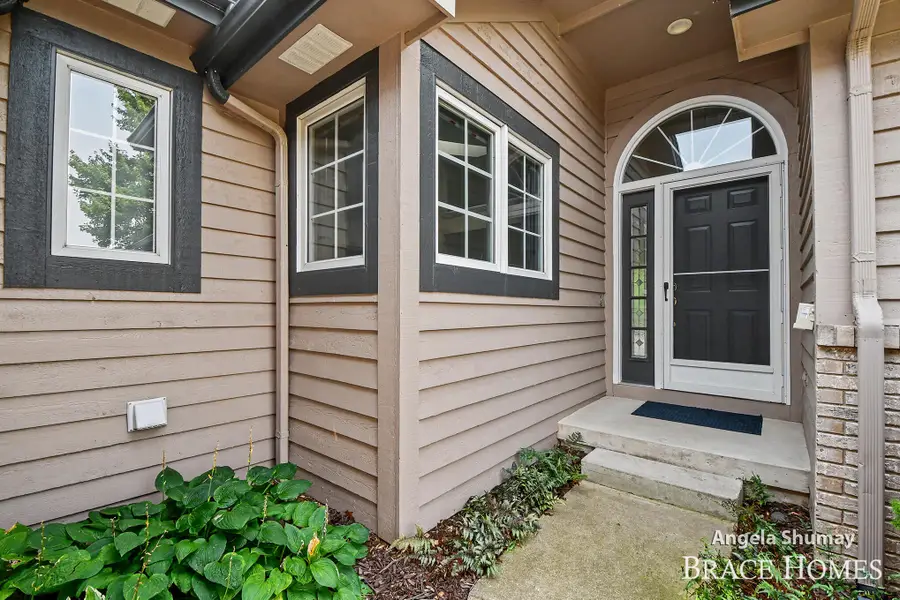 4942 N Quail Crest Drive Se, Grand Rapids, MI 49546 - #3