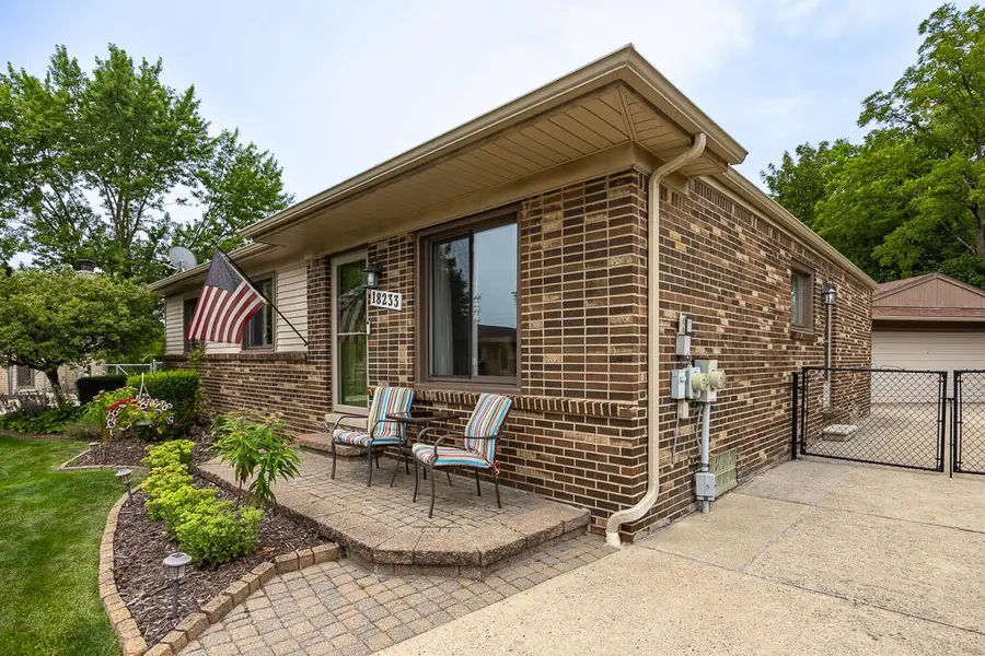18233 Matthew Drive, Clinton Township, MI 48035 - #2