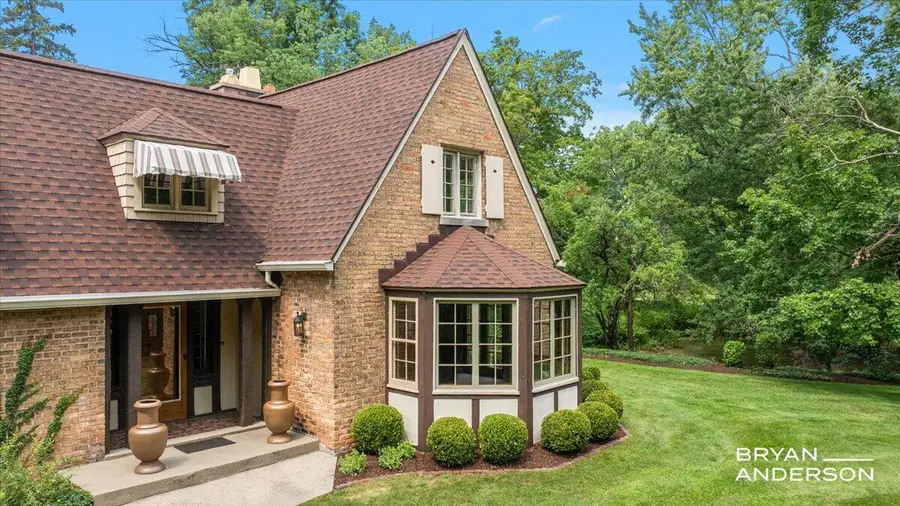 1830 Bridge Street Nw, Grand Rapids, MI 49504 - #3