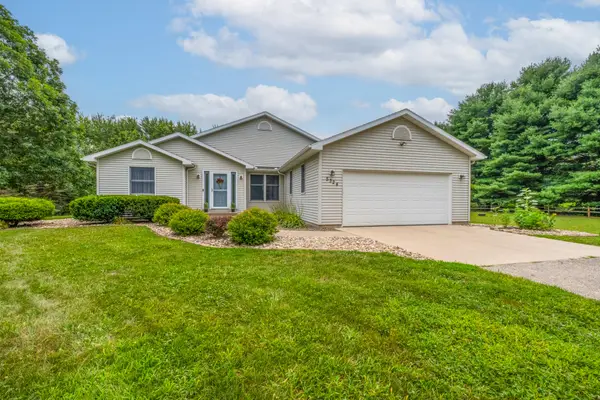 5324 Becht Road, Coloma, MI 49038