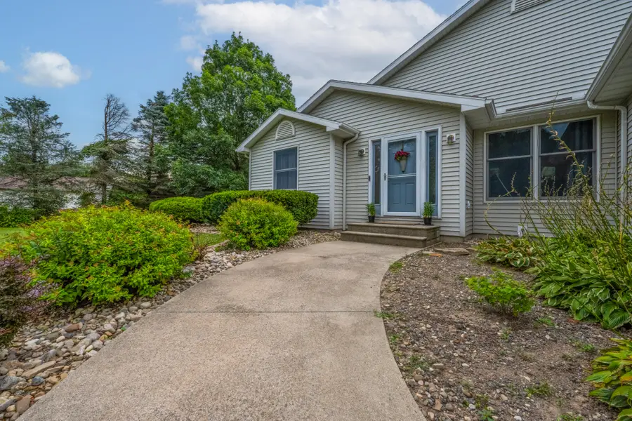 5324 Becht Road, Coloma, MI 49038 - #3