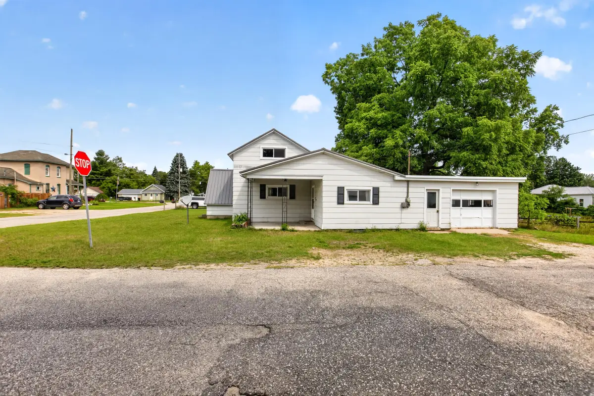 314 Decalb Street, Reed City, MI 49677 - #1