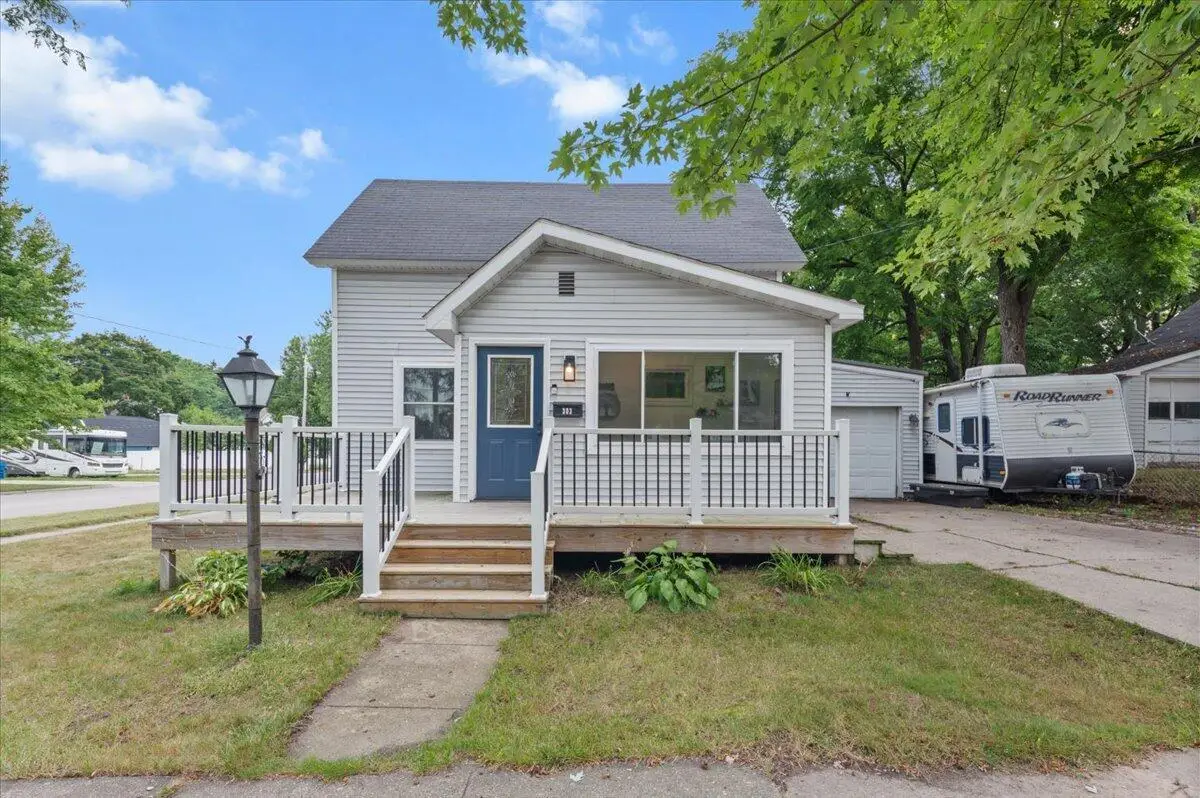 303 E Dayton Street, Fremont, MI 49412 - #1