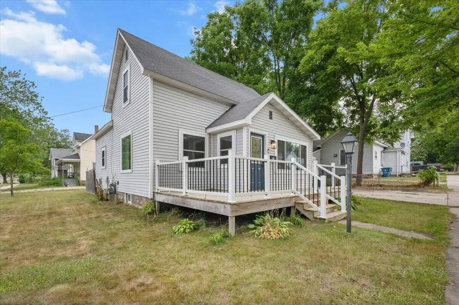 303 E Dayton Street, Fremont, MI 49412 - #3
