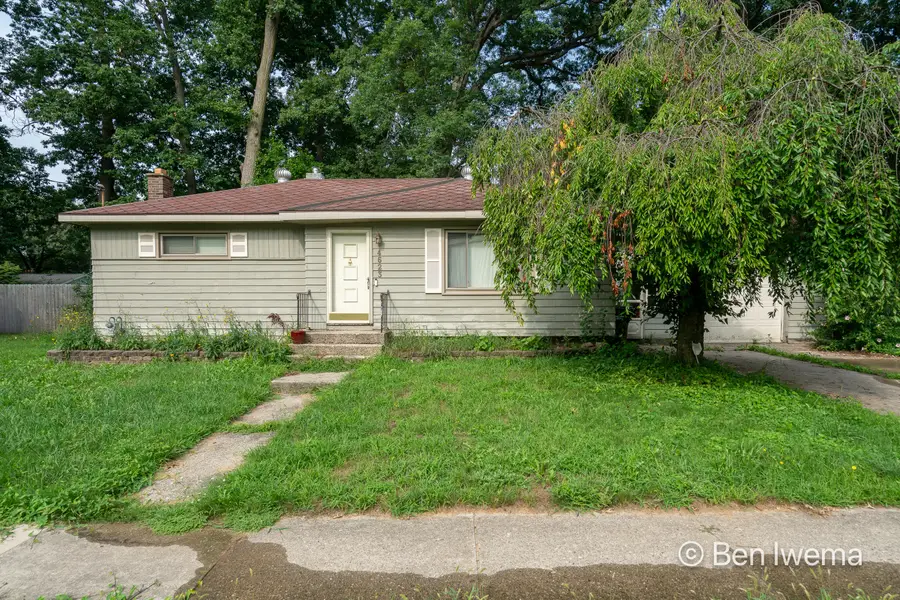 4623 Grantwood Avenue Se, Kentwood, MI 49508 - #2