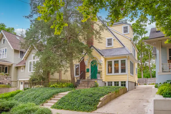 1121 Ferdon Road, Ann Arbor, MI 48104