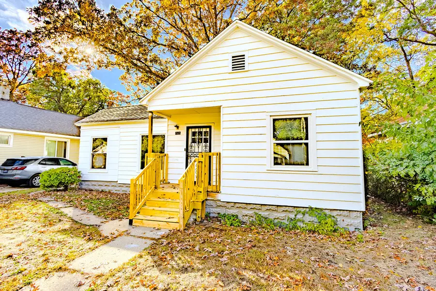 2525 Reynolds Street, Muskegon Heights, MI 49444 - #3