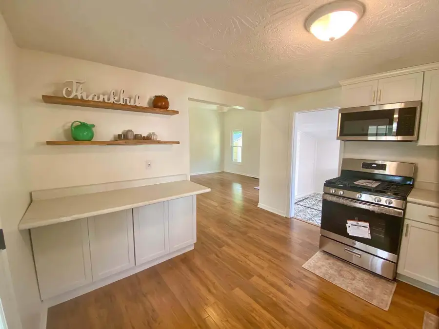 218 W Market Street, Centreville, MI 49032 - #2