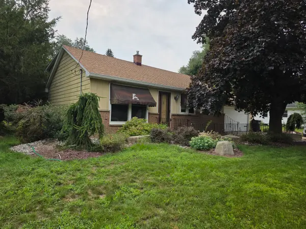 11674 8th Avenue Nw, Grand Rapids, MI 49534