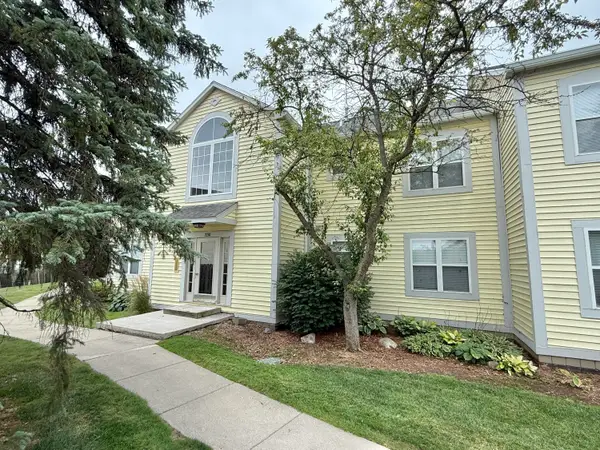 2203 S Huron Parkway S #4, Ann Arbor, MI 48104
