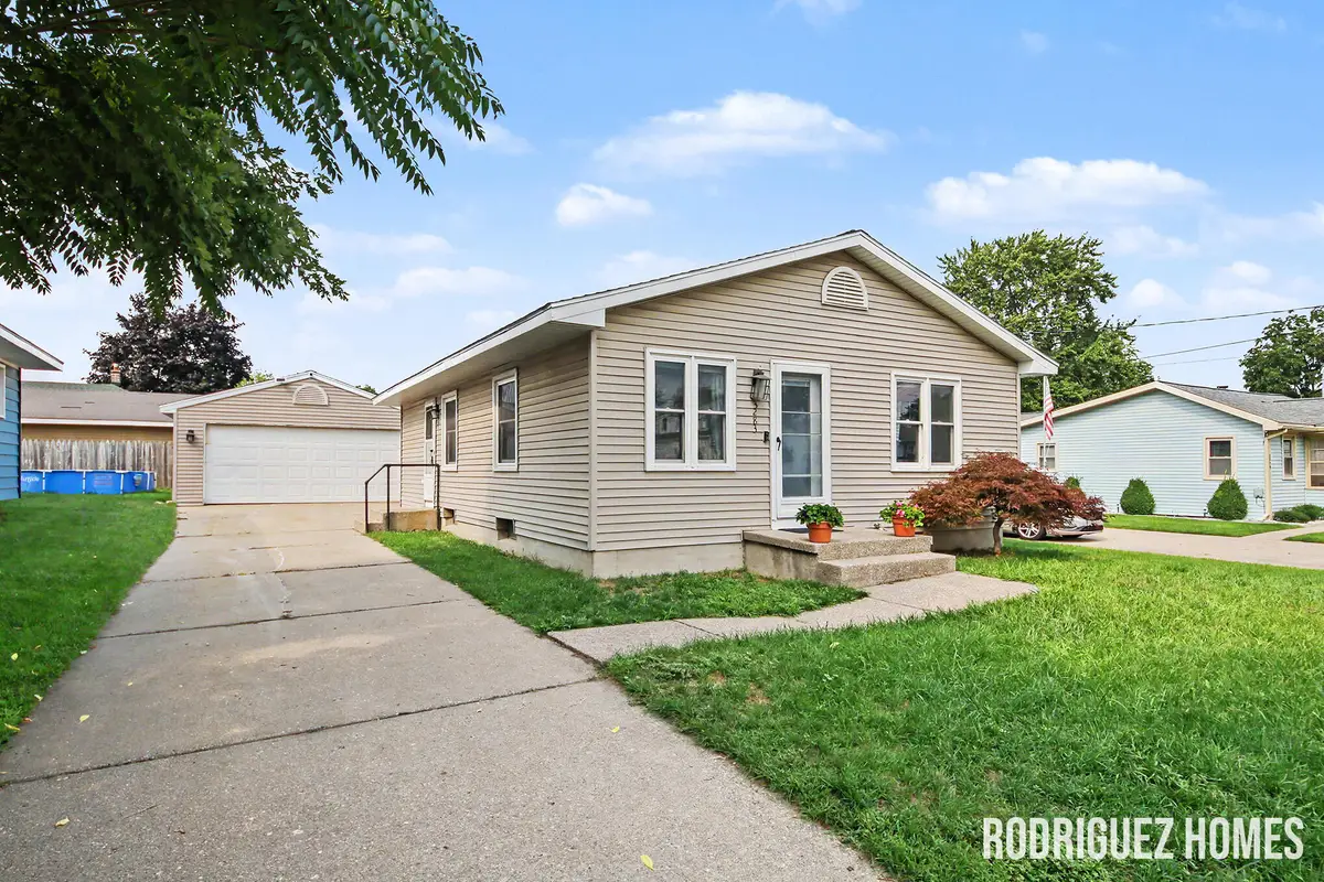 3283 Larue Street Sw, Grandville, MI 49418 - #1