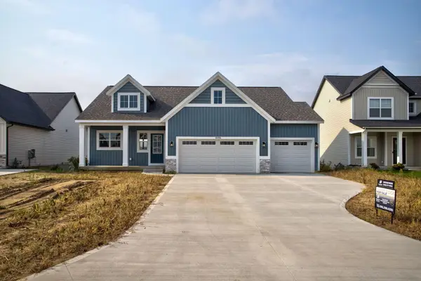 10124 Strawberry Lane, Zeeland, MI 49464