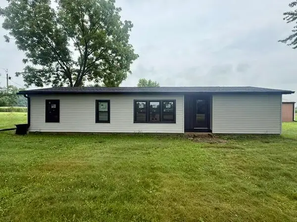 6633 W Forest Lawn Road, Three Oaks, MI 49128