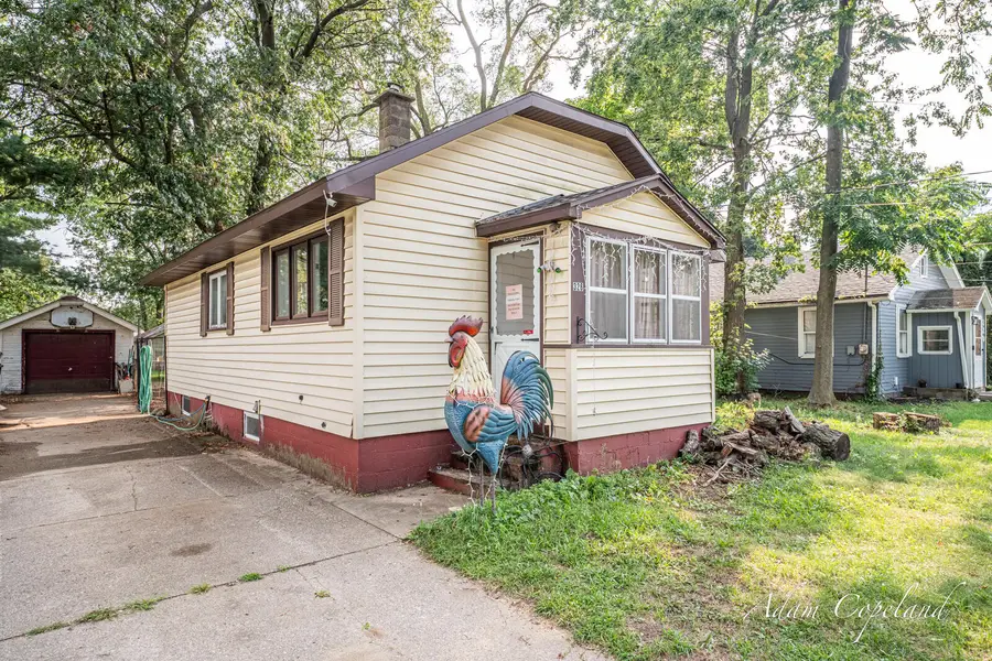 326 43rd Street Se, Kentwood, MI 49548 - #2