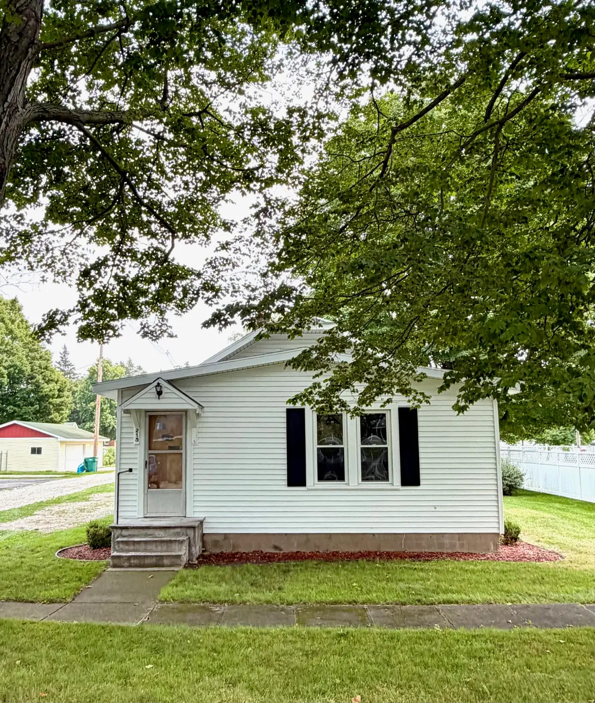 215 S Jane Street, Centreville, MI 49032 - #1